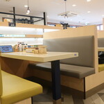 はま寿司 - 店内の様子