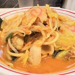 蒙古タンメン中本 - 辛味噌煮込みちゃんぽんたくさんの具材アップ