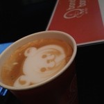 bondolfi boncaffē 代官山 - カプチーノをお願いしたら「こんなラテアートしてみました」と描いてくれた。けっこうやるじゃん！と盛り上がりスタッフの方々も気は利くけどウザくない感じでボクにはちょうど良い距離感でした。