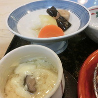 稚加榮 本店 - 煮ものと茶碗蒸し