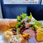 Cafe Restaurant LaVet - 料理写真:１０種の野菜のワンプレートランチ