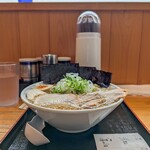 中華そば 雲ノ糸 鶴岡本店 - 