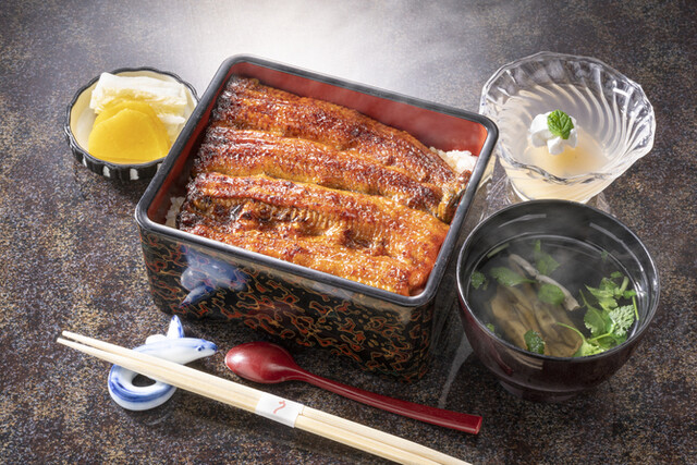 鰻屋で 煮込かつ丼 食べました』by takahiro1115 : 鰻のえびや - 七日