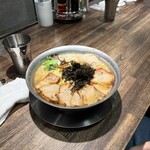 背脂中華そばと餃子 福鳳 - 