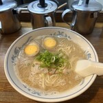 博多ラーメン ばりこて - 玉子ラーメン880円