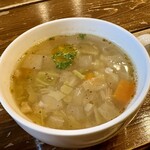 MEAT YOU - 細かく刻んだ 野菜 具沢山のスープ