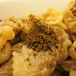 松屋 - 黒胡麻焙煎七味オンザ牛丼