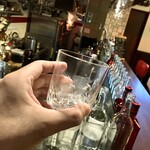 バル アート・アンド・アサ - 