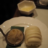 神田 雲林 - 海老の小籠包と蒸し花巻