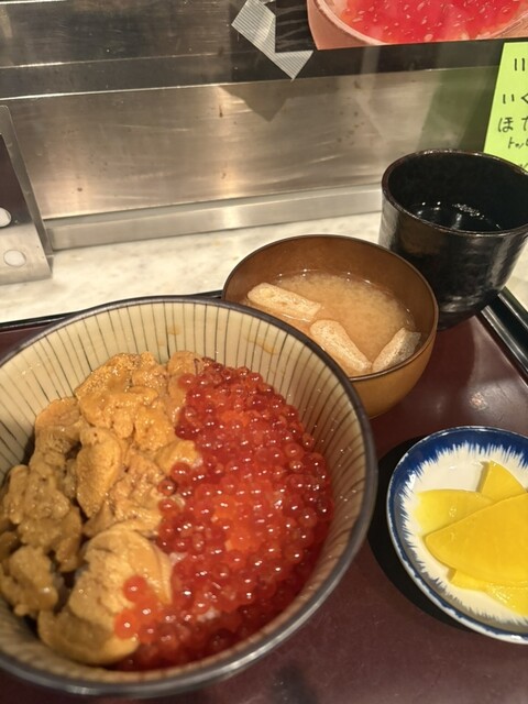ぺりーのいくら丼 （ぺりーのいくらどん） - 日本橋/海鮮丼 | 食べログ