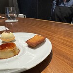 真白 - 焼きたてフィナンシェ