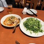 刀削麺 西安飯荘 - 鶏胡麻 空芯菜