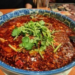 刀削麺 西安飯荘 - 牛辛いため