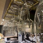 北海道 海の幸・山の幸 彩葉 - 店内ワイングラスとシャンパングラス