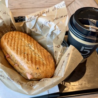 5 クロスティーズ コーヒー_0