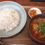 パンチマハル - チキンカレー
