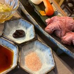 炭火焼き和牛牛桜 - 