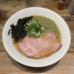 むかん 池袋 - 牡蠣塩ラーメン