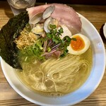 メヂカそば 吟魚 - 本日の煮干の貝塩（特中華）