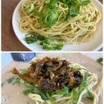 三吉ラーメン - 替玉＝150円 ネギ添え
味変は辛子高菜を投入