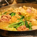 炭與海鮮與串燒與肴 Totttotto 難波千日前店 - 明太とろろもつ鍋