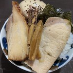 中華そば 弥栄 - オリジナル丼