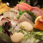 炭與海鮮與串燒與肴 Totttotto 難波千日前店 - 鮮魚のお造り七福神盛り