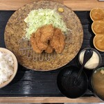 とんかつ 味楽亭 - 料理写真:カキフライ定食