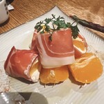 博多やさい巻き串 虎乃家 - 旬果物とクリームチーズの生ハム包み♪
