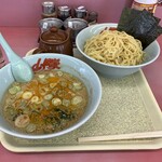 山岡家 千葉中央区店 - 