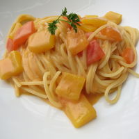 TRATTORIA CREATTA - パスタ：パプリカとリコッタ・チーズのスパゲッティ1