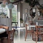 EmiCia Cafe - 