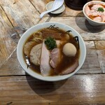 松戸中華そば 富田食堂 - "特製醤油らぁ麺"1,300円♪