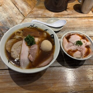 松戸中華そば 富田食堂_1