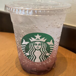 スターバックス・コーヒー - ドリンク写真:桜咲くよ 白桃ソーダ(78kcal)