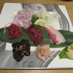 馬刺し５種盛りです