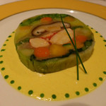 モナリザ - ２０１５年１月「１８周年記念メニュー」
      12種類の野菜とオマール海老のプレッセ
      