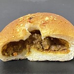 ミクスチャー - 2026.02.18 (水)    辛口カレーパン　180円（税込）