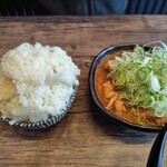 もつ煮家 えん - 料理写真:ライス大盛 ¥200　 みそもつ煮(ねぎ増し) ¥600