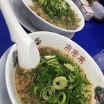 言うまでも無い旨いとんこつ醤油ラーメン！