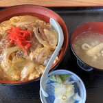 武平 - ◎ カツ丼　　880円