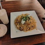 デリーダイニング - 