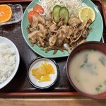 浜の家 - なんと白味噌の味噌汁