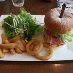 Indy Room Cafe - ハンバーガーLUNCH　1000円