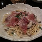 いとう料理店 - きのこと生ハムのクリームパスタ