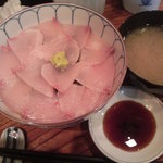 京すし - いなだ丼