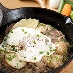 Miwa Tei - 豚肉とジャガイモの軽いニンニク煮「グロステル」