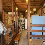鄭家 コムタン - 上がり３つ、テーブル２つ
