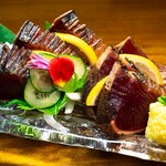 なにわ 而楽 - くっとーと（@kuttoto.gourmet）／撮影