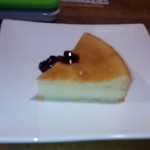 喫茶 cloak - ベークドチーズケーキ♡300円